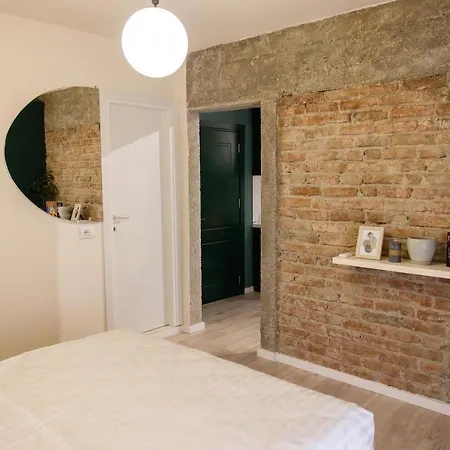 Kiwi 1+1 Apartament Tirana